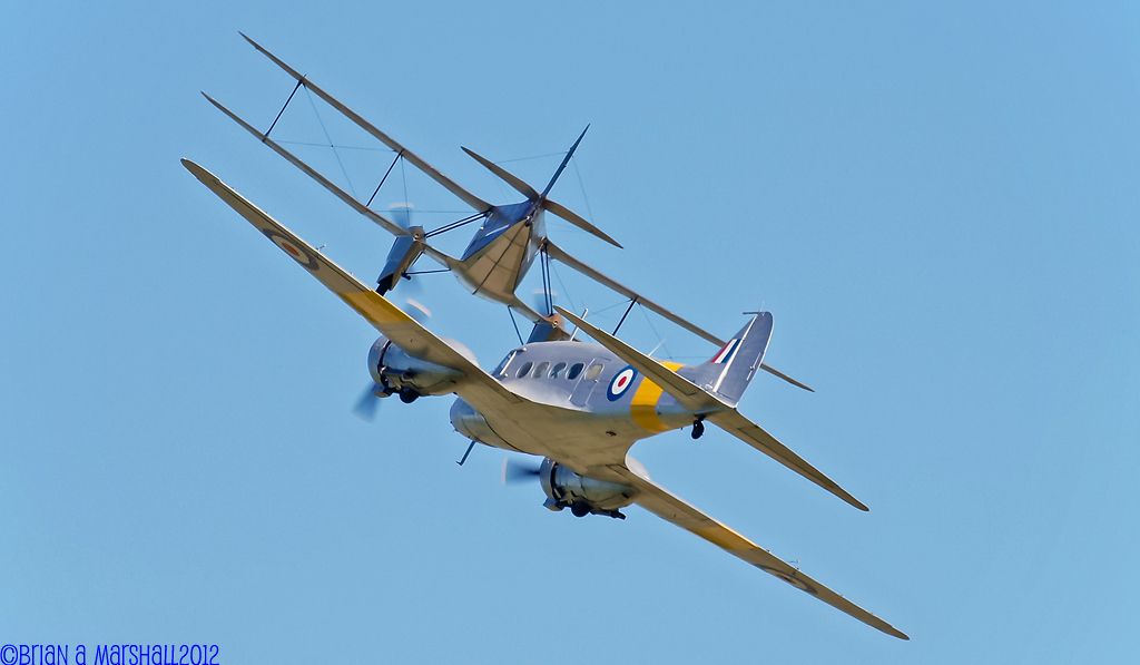 http://i5.photobucket.com/albums/y200/penpusher/07%20Duxford%202012/13%20Jubile%20Dx%2024-27May12/37.jpg