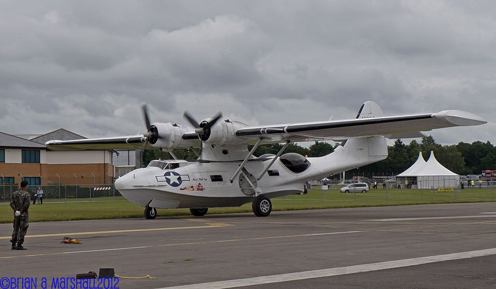 http://i5.photobucket.com/albums/y200/penpusher/08%20Miscellaneous%202012/12%20Farnborough%202012/25.jpg