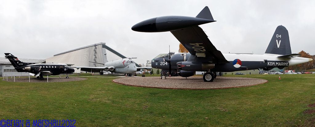 http://i5.photobucket.com/albums/y200/penpusher/08%20Miscellaneous%202012/16%20Cosford%2014Nov12/03.jpg