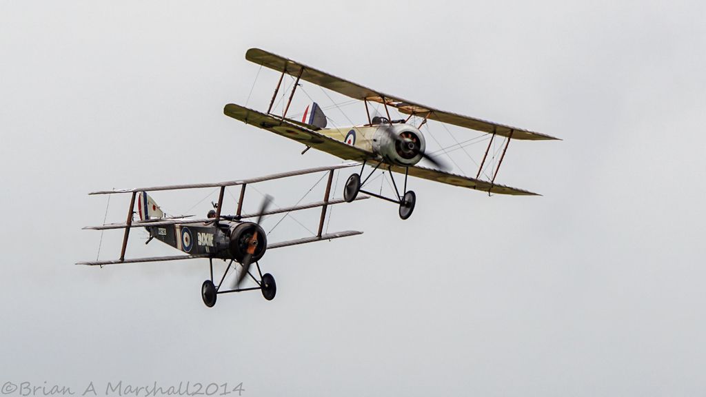 http://i5.photobucket.com/albums/y200/penpusher/11%20Duxford%202014/04%20Old%20Warden/01%20Old%20Warden%2029Jun14/03.jpg~original