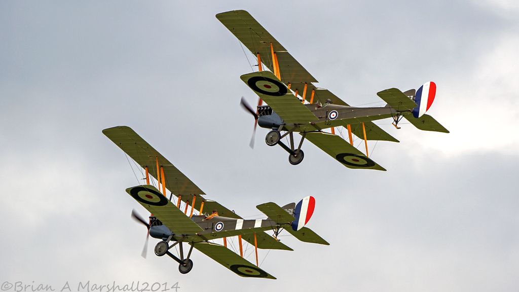 http://i5.photobucket.com/albums/y200/penpusher/11%20Duxford%202014/04%20Old%20Warden/01%20Old%20Warden%2029Jun14/07.jpg~original