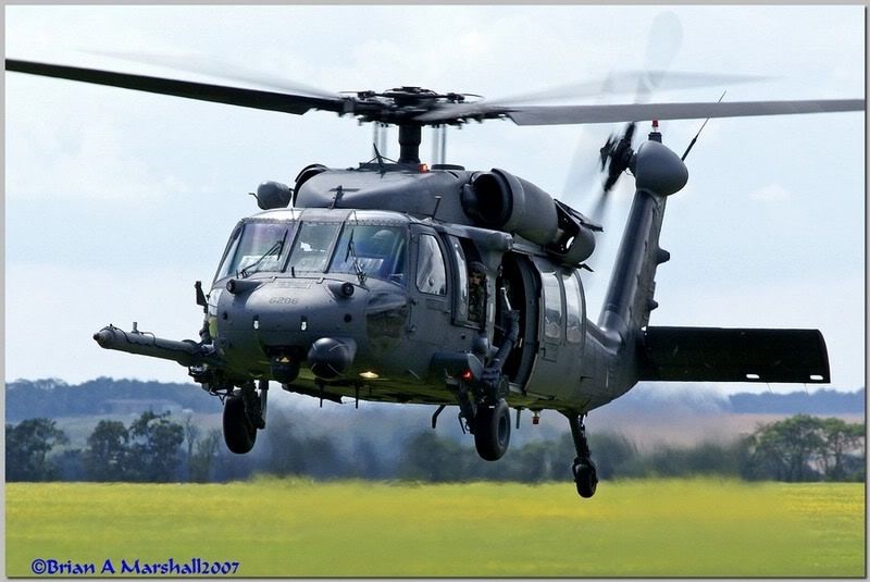 http://i5.photobucket.com/albums/y200/penpusher/American%20Air%20Day%20Duxford%20-%2028%20Jul%2007/05.jpg