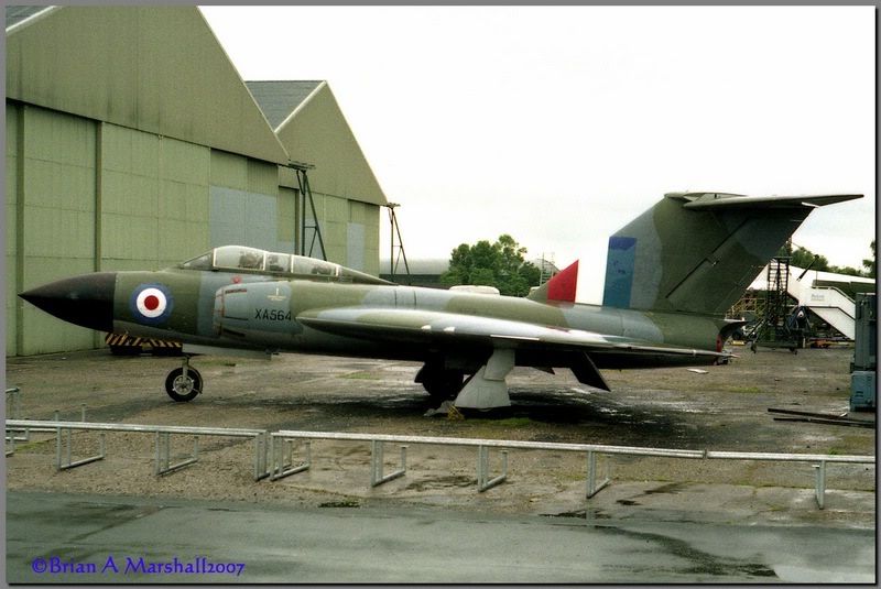 http://i5.photobucket.com/albums/y200/penpusher/Cosford%20Museum%201985/01.jpg