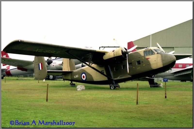 http://i5.photobucket.com/albums/y200/penpusher/Cosford%20Museum%201985/09.jpg