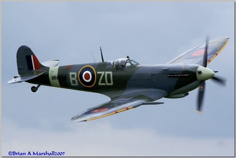 http://i5.photobucket.com/albums/y200/penpusher/Duxford%20-%2005%20Jun%2007/12.jpg