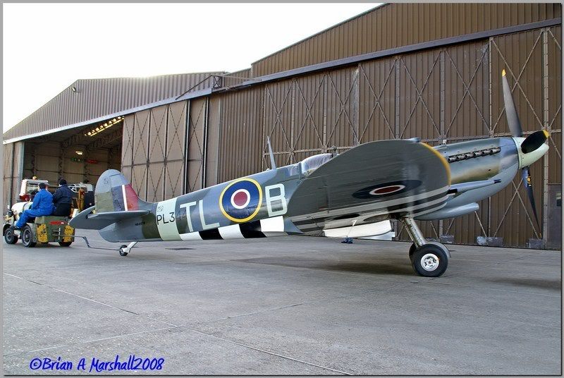 http://i5.photobucket.com/albums/y200/penpusher/Duxford%20-%2016%20Jan%2008/08.jpg