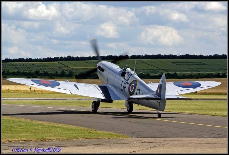 http://i5.photobucket.com/albums/y200/penpusher/Duxford%2004%20Jul%2008/22.jpg