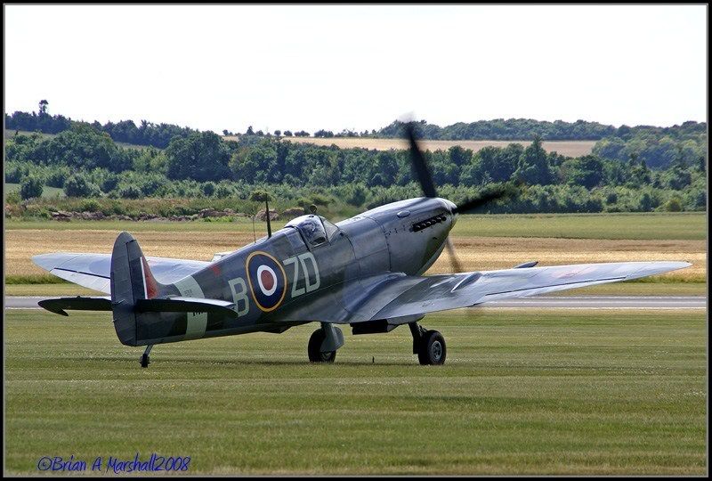 http://i5.photobucket.com/albums/y200/penpusher/Duxford%2004%20Jul%2008/33.jpg