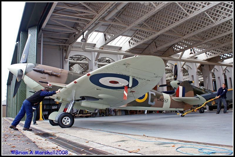 http://i5.photobucket.com/albums/y200/penpusher/Duxford%2005%20Nov%2008/13.jpg
