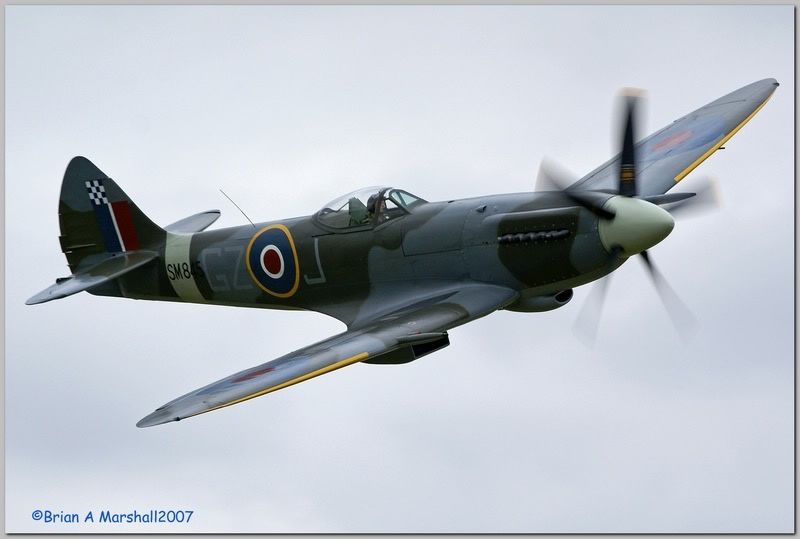 http://i5.photobucket.com/albums/y200/penpusher/Duxford%2007%20Sep%2007/05.jpg