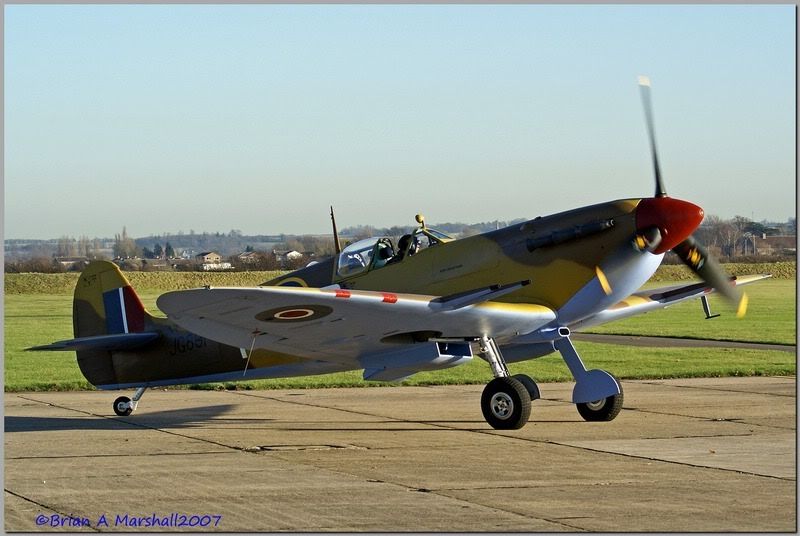 http://i5.photobucket.com/albums/y200/penpusher/Duxford%2011%20Dec%2007/05.jpg