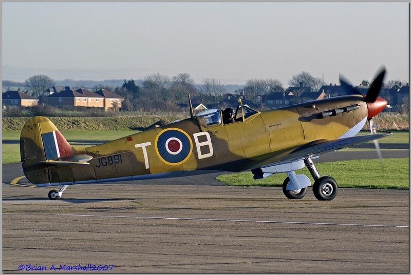 http://i5.photobucket.com/albums/y200/penpusher/Duxford%2011%20Dec%2007/06.jpg