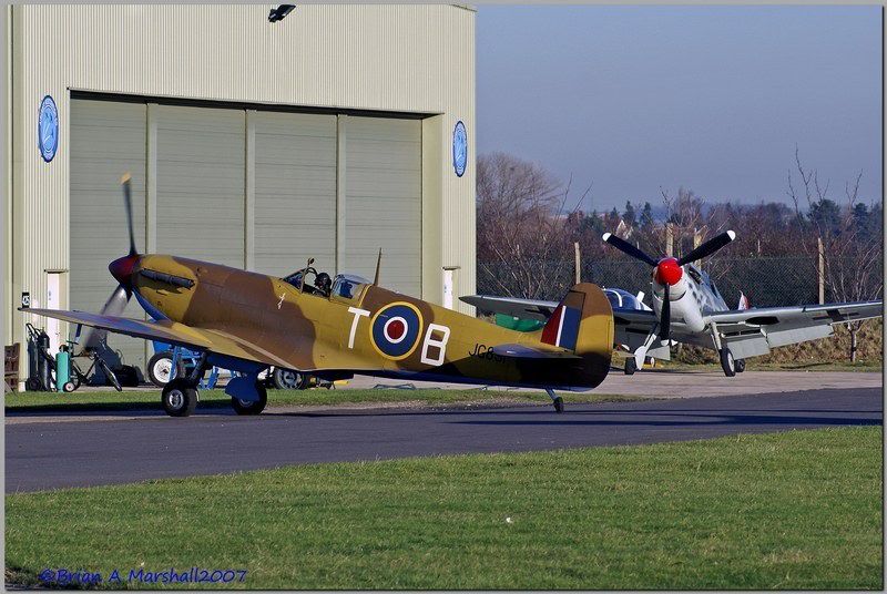 http://i5.photobucket.com/albums/y200/penpusher/Duxford%2011%20Dec%2007/08.jpg