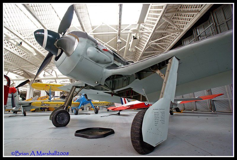 http://i5.photobucket.com/albums/y200/penpusher/Duxford%2013Dec08/01a.jpg