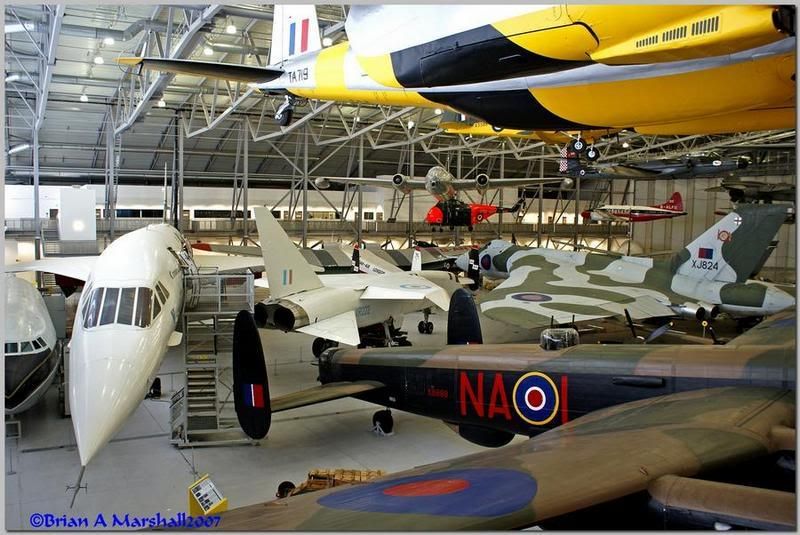 http://i5.photobucket.com/albums/y200/penpusher/Duxford%2014%20Jul%2007/03.jpg