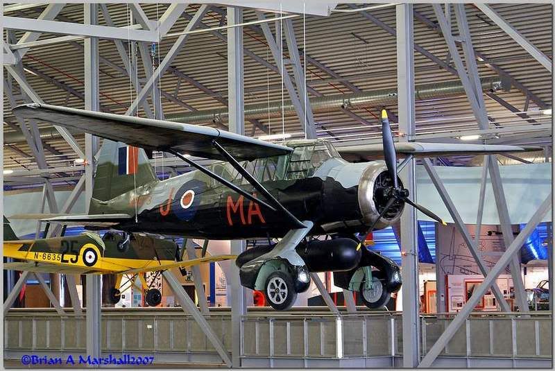 http://i5.photobucket.com/albums/y200/penpusher/Duxford%2014%20Jul%2007/05.jpg