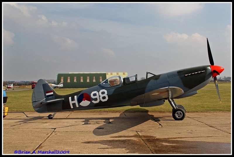 http://i5.photobucket.com/albums/y200/penpusher/Duxford%2020Mar09/04.jpg