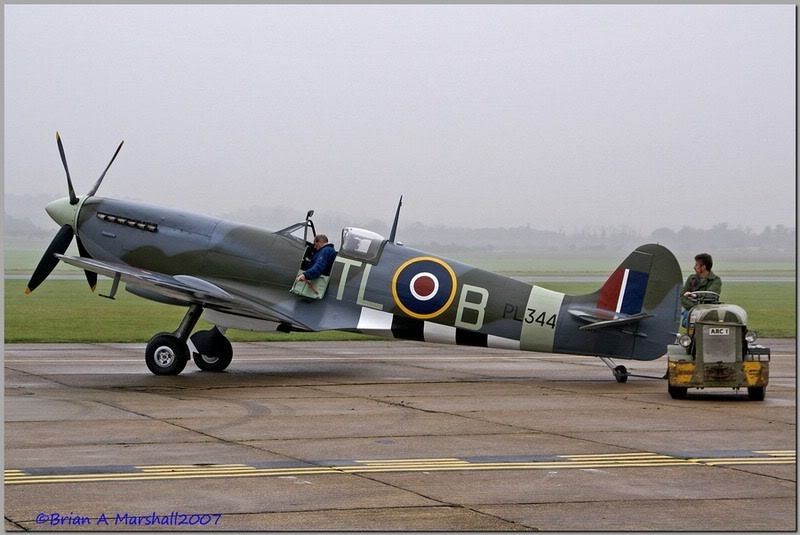 http://i5.photobucket.com/albums/y200/penpusher/Duxford%2026%20Oct%2007/04.jpg