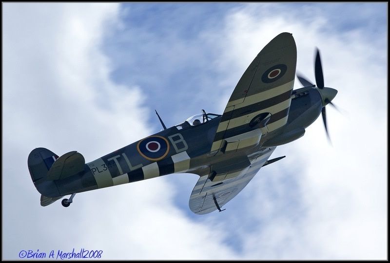 http://i5.photobucket.com/albums/y200/penpusher/Duxford%20Legends%20Jul%2008/03-1.jpg