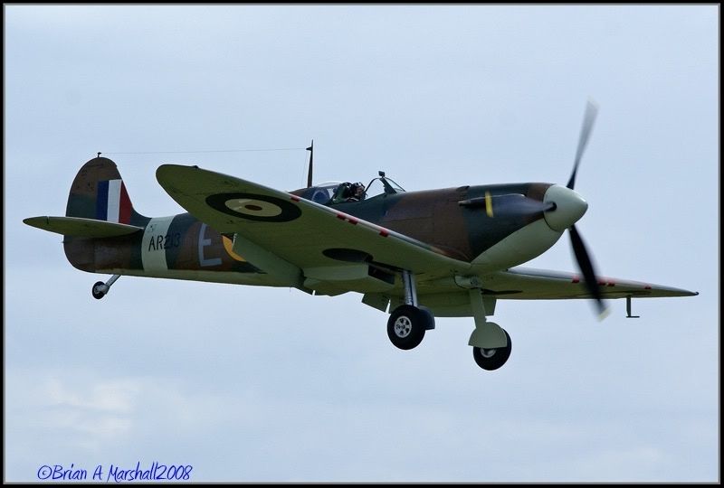http://i5.photobucket.com/albums/y200/penpusher/Duxford%20Legends%20Jul%2008/06-1.jpg