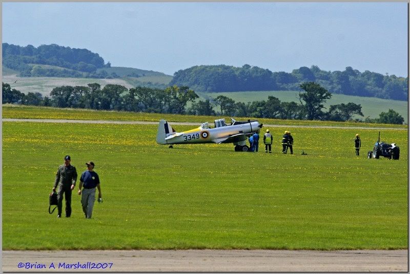 http://i5.photobucket.com/albums/y200/penpusher/Duxford%20Retro/09Jun.jpg