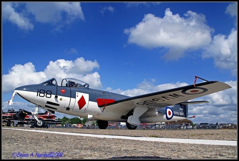 http://i5.photobucket.com/albums/y200/penpusher/Duxford%20Spring%20Show%2018%20May%2008/02.jpg