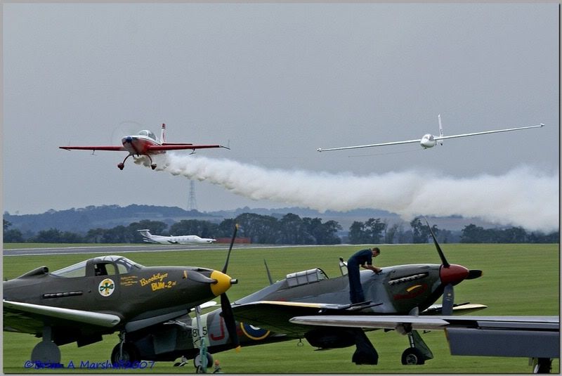 http://i5.photobucket.com/albums/y200/penpusher/Duxford%20Summer%20Show%2008%20Sep%2007/08.jpg