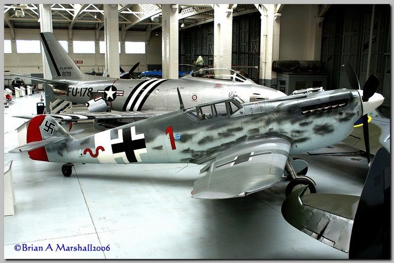 http://i5.photobucket.com/albums/y200/penpusher/IWM%20Duxford%20-%2022%20Dec%2006/09.jpg