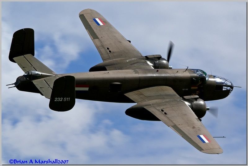 http://i5.photobucket.com/albums/y200/penpusher/Legends%20Duxford%2007%20Jul%2007/13.jpg