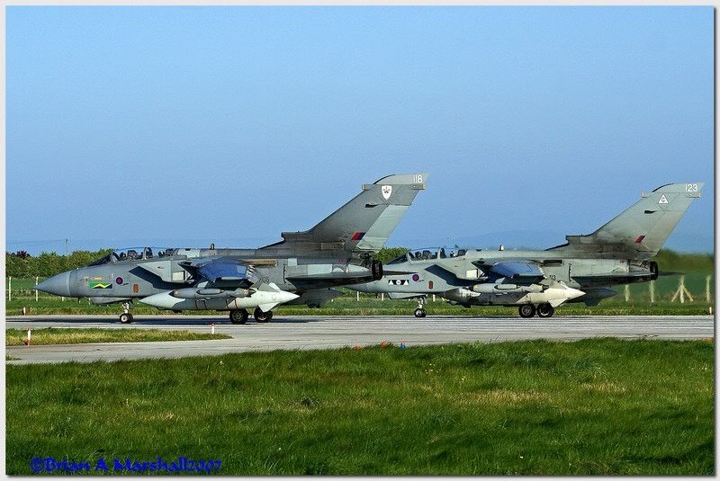 http://i5.photobucket.com/albums/y200/penpusher/RAF%20Lossiemouth%202-3%20May%2007/09.jpg