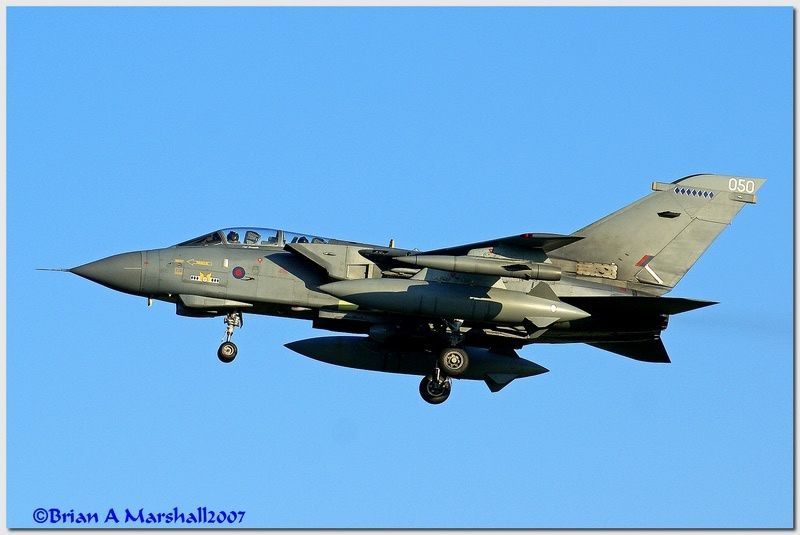 http://i5.photobucket.com/albums/y200/penpusher/RAF%20Lossiemouth%202-3%20May%2007/10.jpg