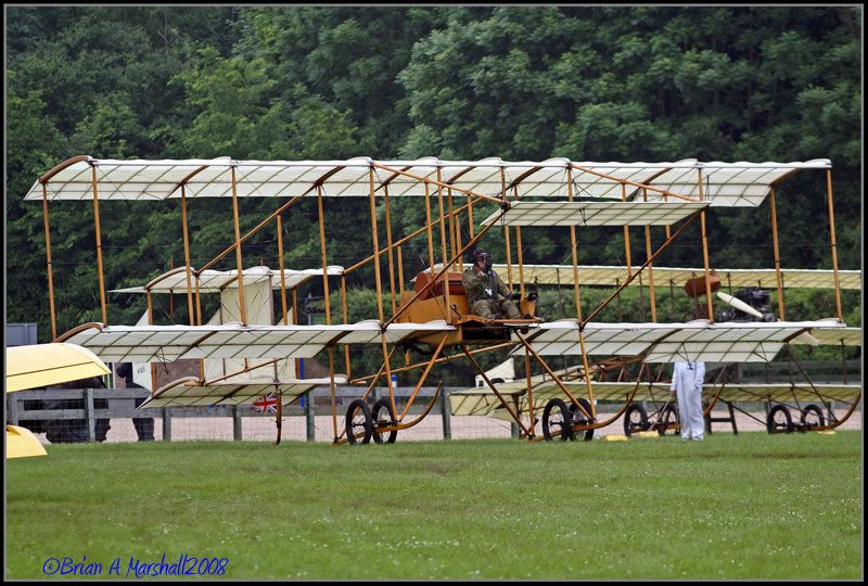 http://i5.photobucket.com/albums/y200/penpusher/Shuttleworth%20pageant%2001%20Jun%2008/013.jpg