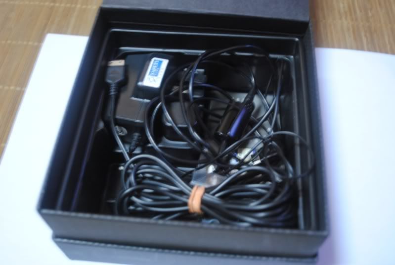 samsungchargerbox.jpg