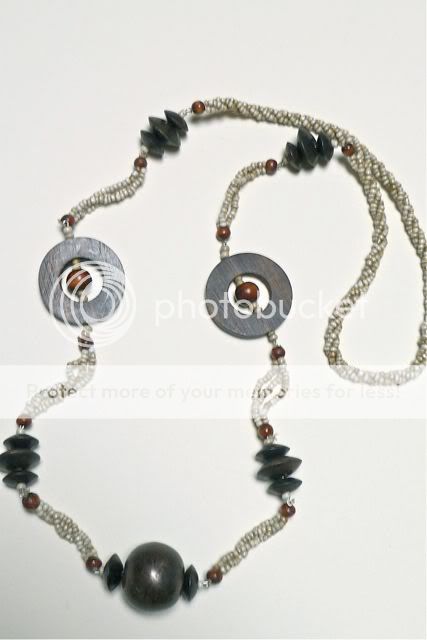 Natural Wood Glass Seed Bead Ethnic Necklace Beige 24  