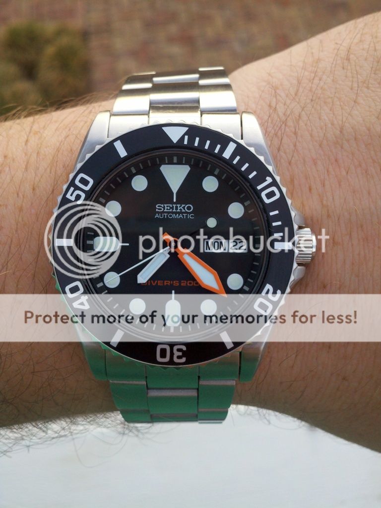 Sold: Seiko SKX031 mod - plus tons of extras, second case, crystal ...
