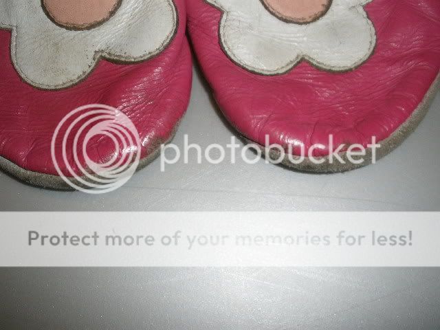 ROBEEZ PINK BUTTERFLY CRIB SHOES BABY GIRLS 12 18 18M  