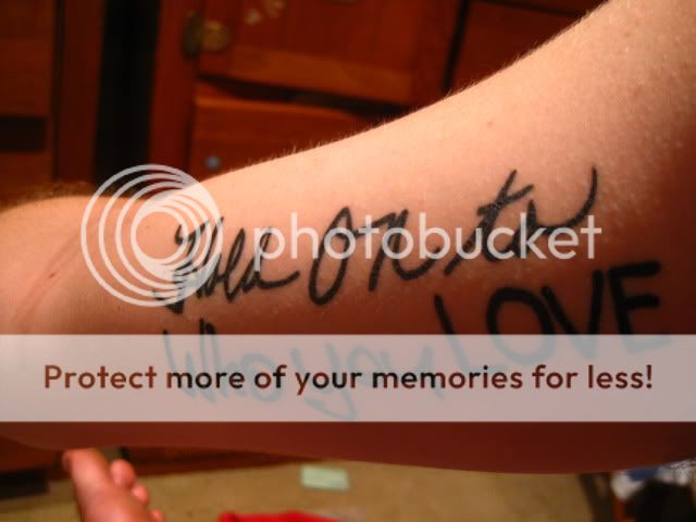50 Minimalist Hand Poke Tattoo Designs by Pokeeeeeeeoh  TattooAdore  Hand  poked tattoo Hand tattoos Sleeve tattoos for women