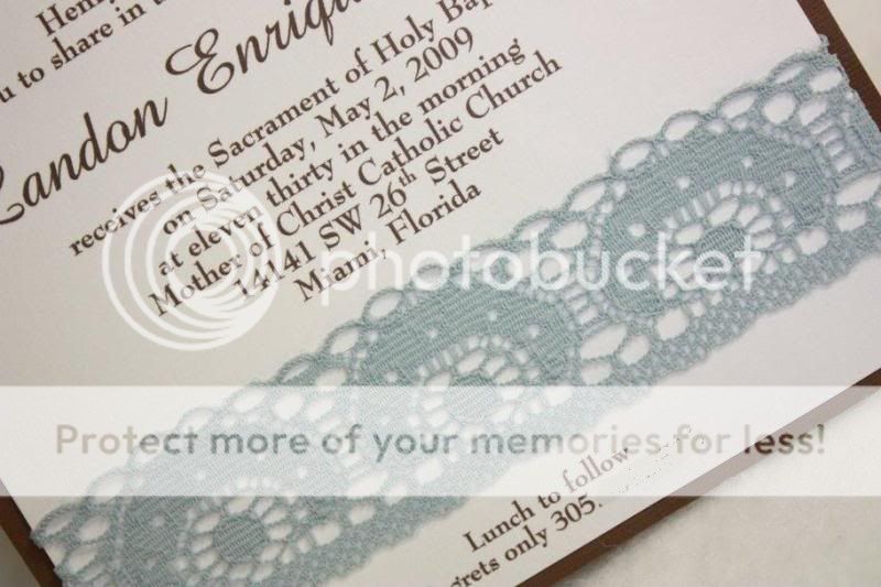   ? Surprise your guests with this adorable and unique invitation